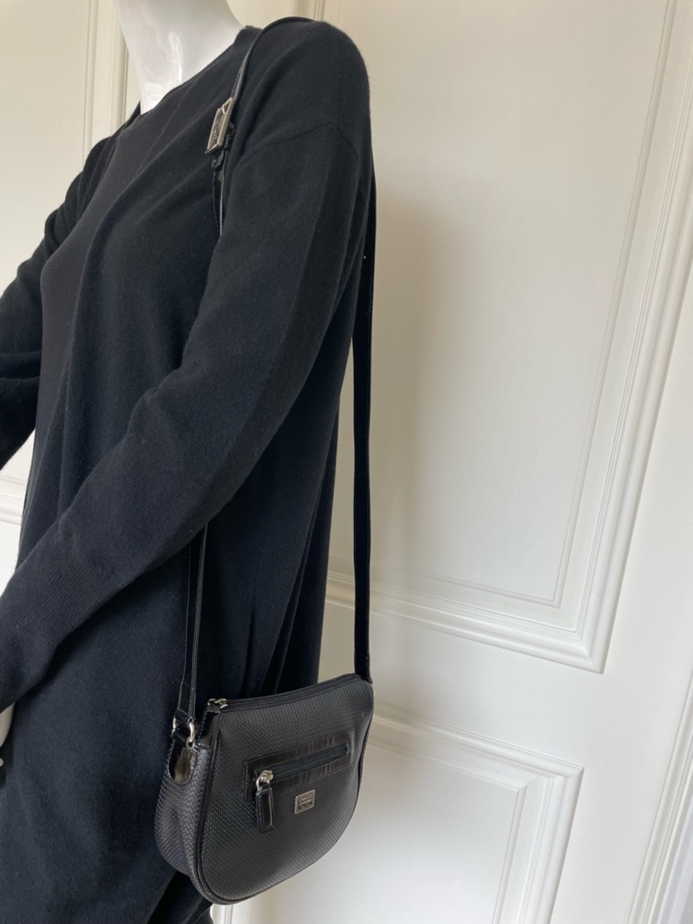 Charles Jourdan Paris Black Textured Crossbody Bag Patent Trim Y2K Shoulder
